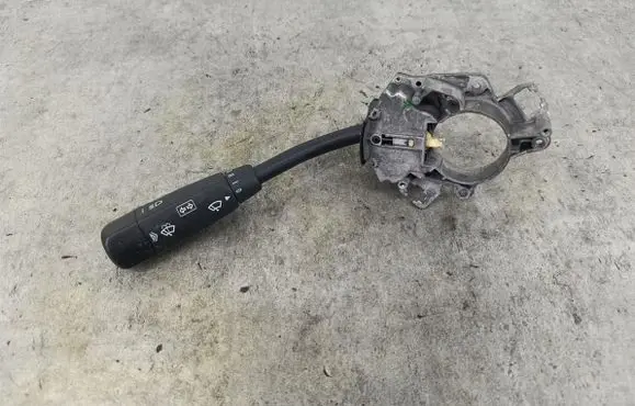 Mercedes-Benz E W210 Indicator stalk A2105450110