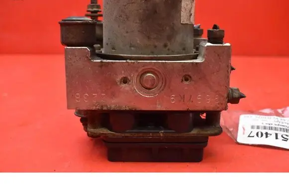 Mazda MPV II LW ABS Pump LC70437AZ