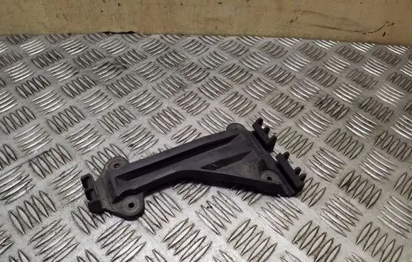 Audi A6 S6 C4 4A Front bumper mounting bracket 4A0807283A
