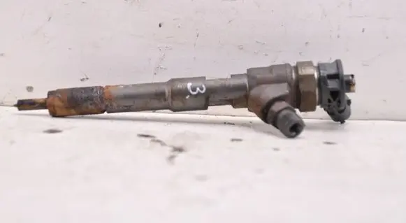Fuel injector