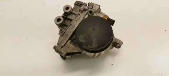 BMW 1 E82 E88 Oil filter mounting bracket 7516383