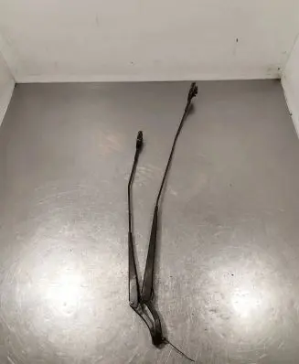 Peugeot Partner Front wiper blade arm