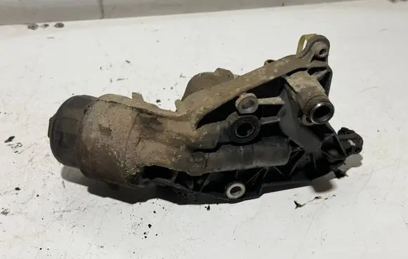 Fiat Sedici Oil filter mounting bracket 
