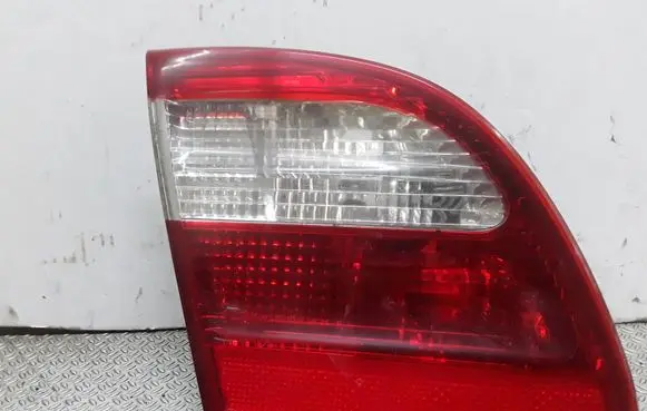 Mercedes-Benz E W211 Tailgate rear/tail lights A2118201364