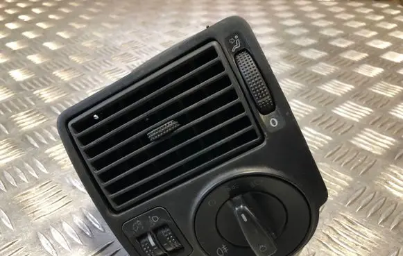 Volkswagen Golf IV Dashboard side air vent grill/cover trim 1J1815715A