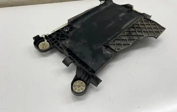 Mini Clubman F54 Battery tray 9387574