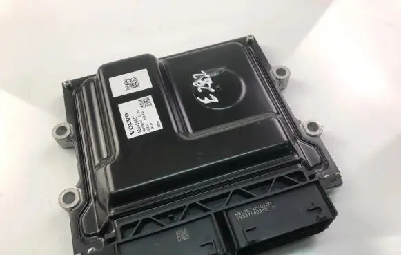 Volvo V60 Engine control unit/module ECU 32242005