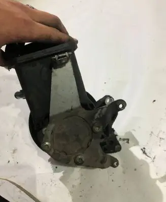 BMW 5 E60 E61 Power steering pump 6760956010 7693974101