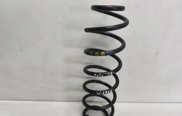 Volkswagen Polo IV 9N3 Rear coil spring 