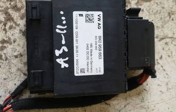 Audi A3 S3 8P Other control units/modules 8K0959663