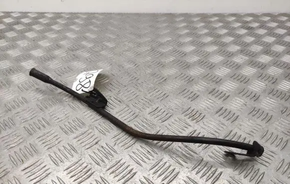 Peugeot 2008 II Oil level dip stick 
