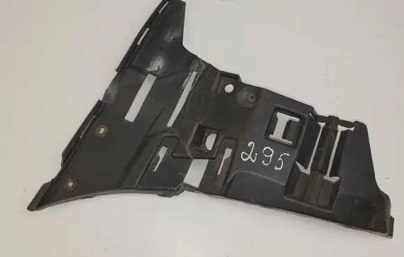 Volvo V70 Front bumper mounting bracket 09190304