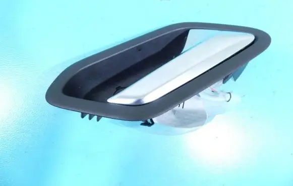 Rear door interior handle