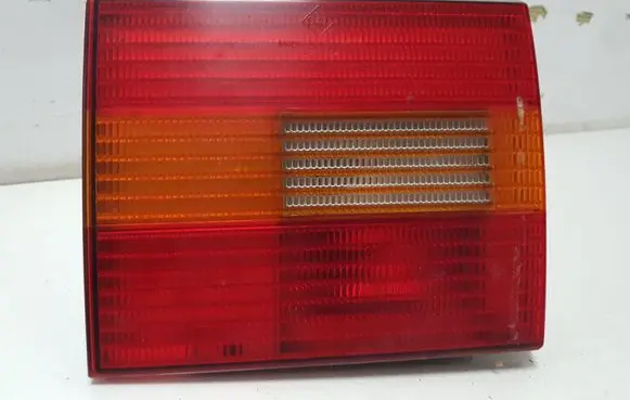 Volkswagen PASSAT B4 Tailgate rear/tail lights 309945107