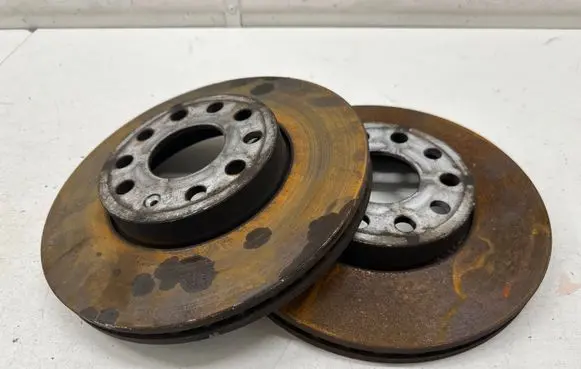 Volkswagen Golf Sportsvan Front brake disc