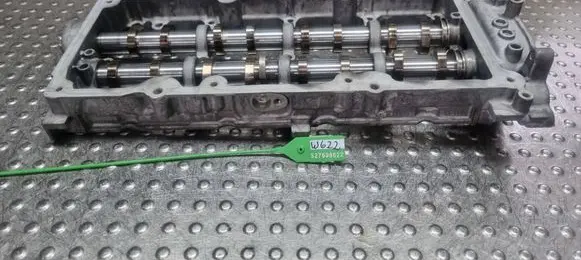 Volkswagen Touran II Camshaft S27698622 05L103308L 05L103308P