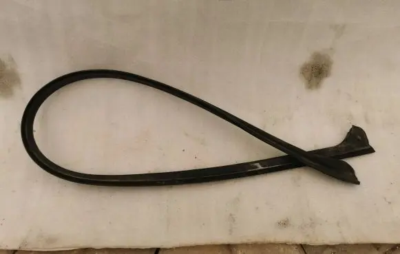 Mercedes-Benz B W246 W242 Front door rubber seal A9066970998