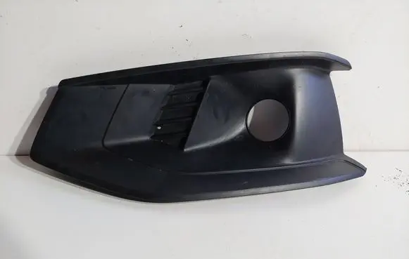 Audi A4 S4 B9 8W Front fog light trim/grill 8W0807681AJ