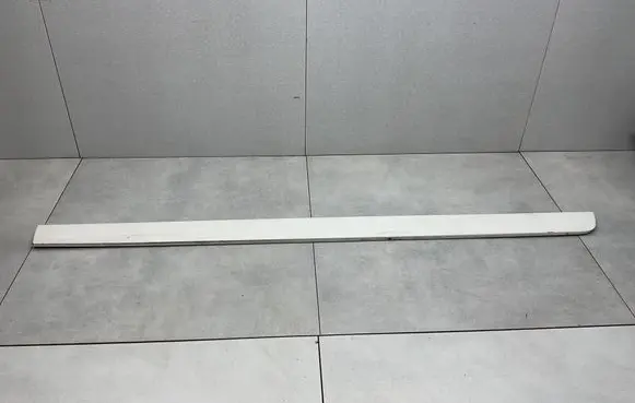 Volkswagen Scirocco Front door trim (molding) 1K8854939C