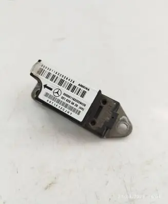 Mercedes-Benz C W203 Airbag deployment crash/impact sensor 0018205626 A6T1F12CJH1