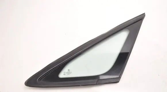 BMW 2 F46 Front door vent window glass four-door 2579125