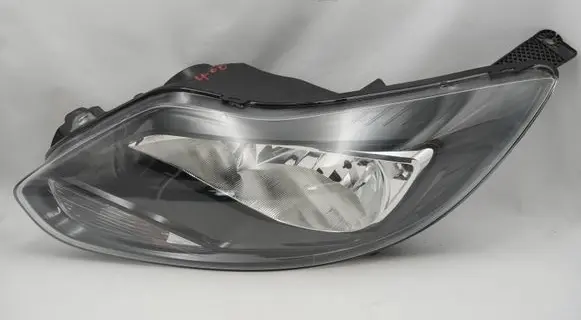 Ford Focus Headlight/headlamp 