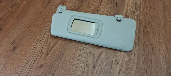 Sun visor