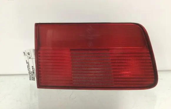 Tailgate rear/tail lights
