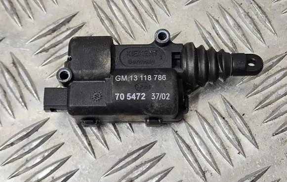 Opel Zafira A Central locking motor 13118786 705472