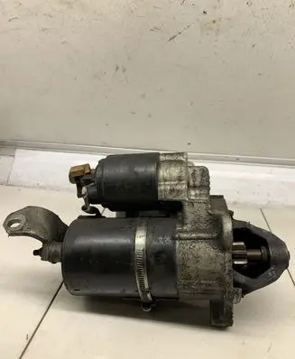 Volkswagen PASSAT B5.5 Starter motor 1005821933