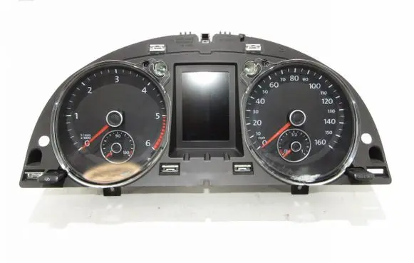 Volkswagen PASSAT B7 Speedometer (instrument cluster) 3AA920970E