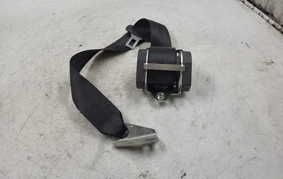 Seat Leon (1P) Rear seatbelt 