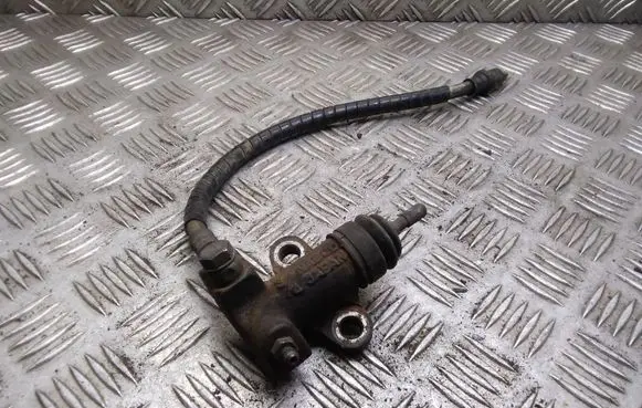 Subaru Legacy Clutch slave cylinder 