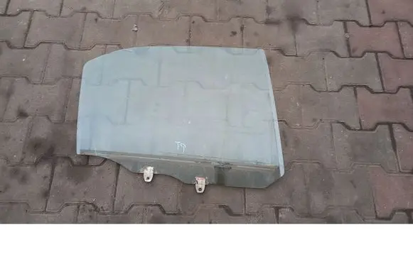 Honda Civic Rear door window glass 