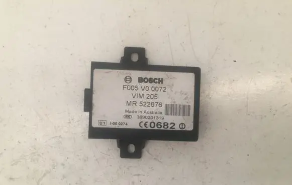 Mitsubishi Carisma Other relay MR522676 F005V00072