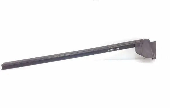 Tesla Model S Rubber seal front door window/glass 109049600E