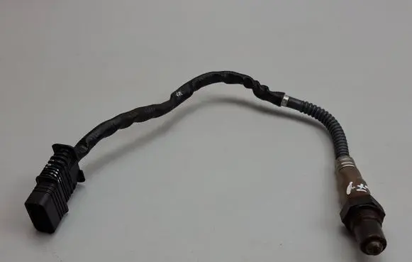 BMW 3 F30 F35 F31 Lambda probe sensor 7589121 25802702903
