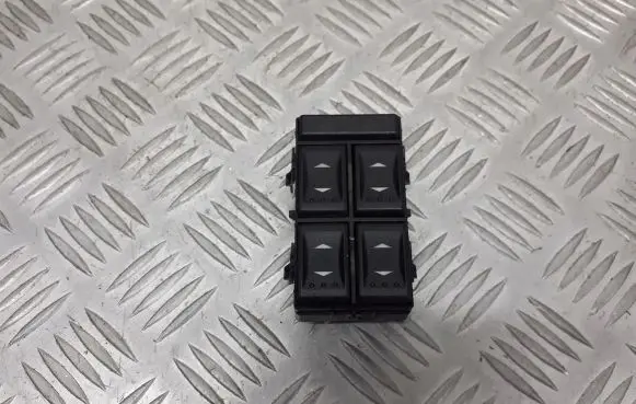 Ford Mondeo Mk III Electric window control switch 3S7T14A132BA