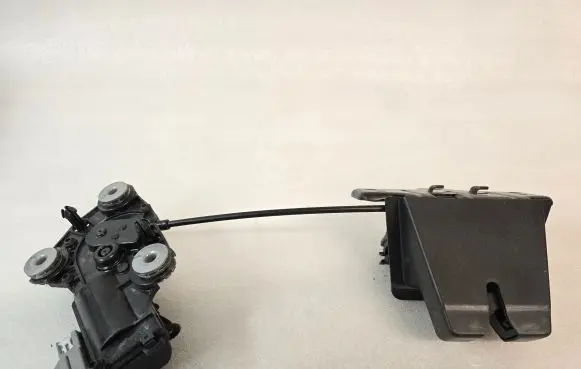 Volvo V60 Tailgate/trunk/boot lock/catch/latch 31349975