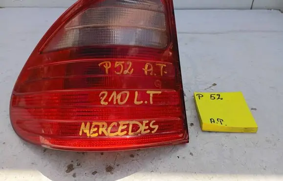 Mercedes-Benz E W210 Rear/tail lights 2108202164