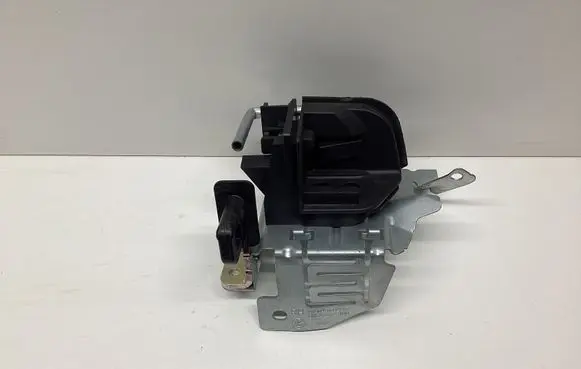 BMW 3 F30 F35 F31 Parcel shelf load cover mount bracket 7268030R