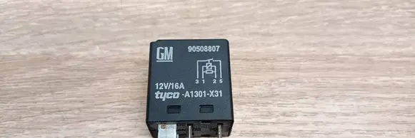 Opel Vectra C Other relay 90508807 A1301X31 12V16A