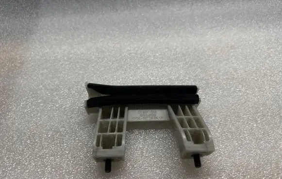 KIA Pro Cee'd III Front door windshield rail 82551J7000