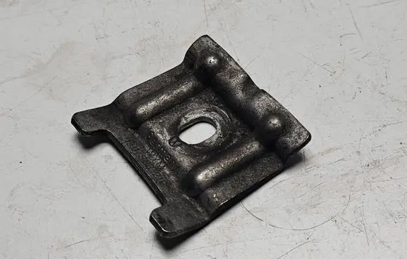 Volkswagen PASSAT B7 Battery bracket 1J0803219