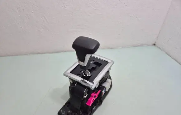 Dodge Journey Gear shifter/selector 