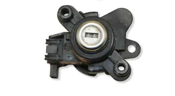 BMW 3 E46 Tailgate exterior lock 8196052