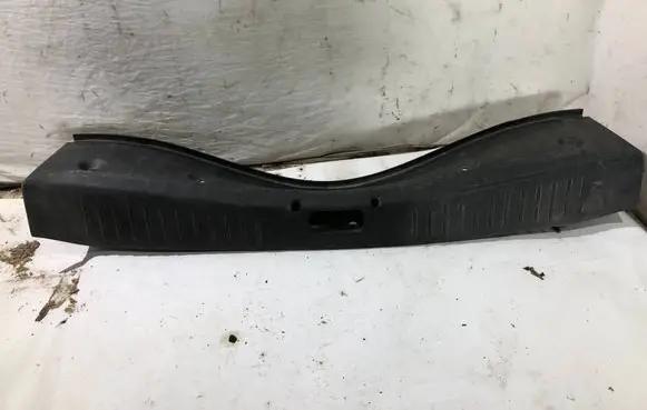 Ford Focus Trunk/boot sill cover protection 4M51A40352