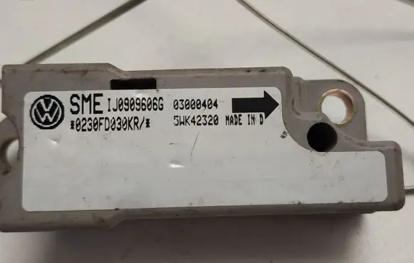 Volkswagen Sharan Airbag deployment crash/impact sensor 5WK42320