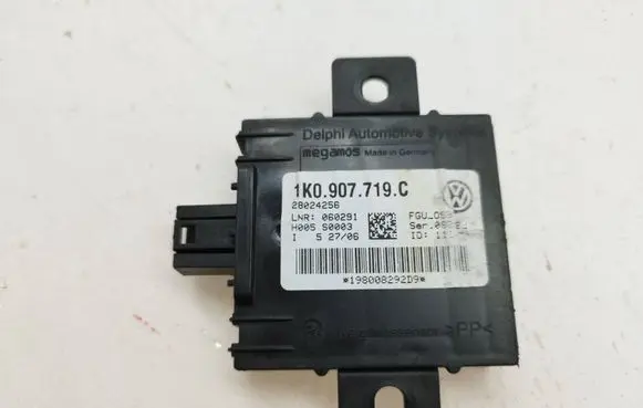 Volkswagen Eos Alarm control unit/module 1K0907719C 28024256 19800829209