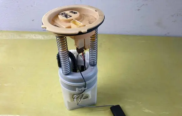 Mercedes-Benz B W245 In-tank fuel pump 986580157